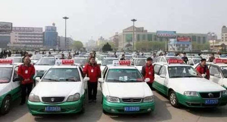 衡水電動出租車決策反思 無樁先行，如何駛向綠色未來？